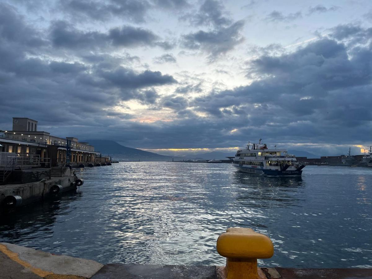 Apartment Un Posto Solare Naples